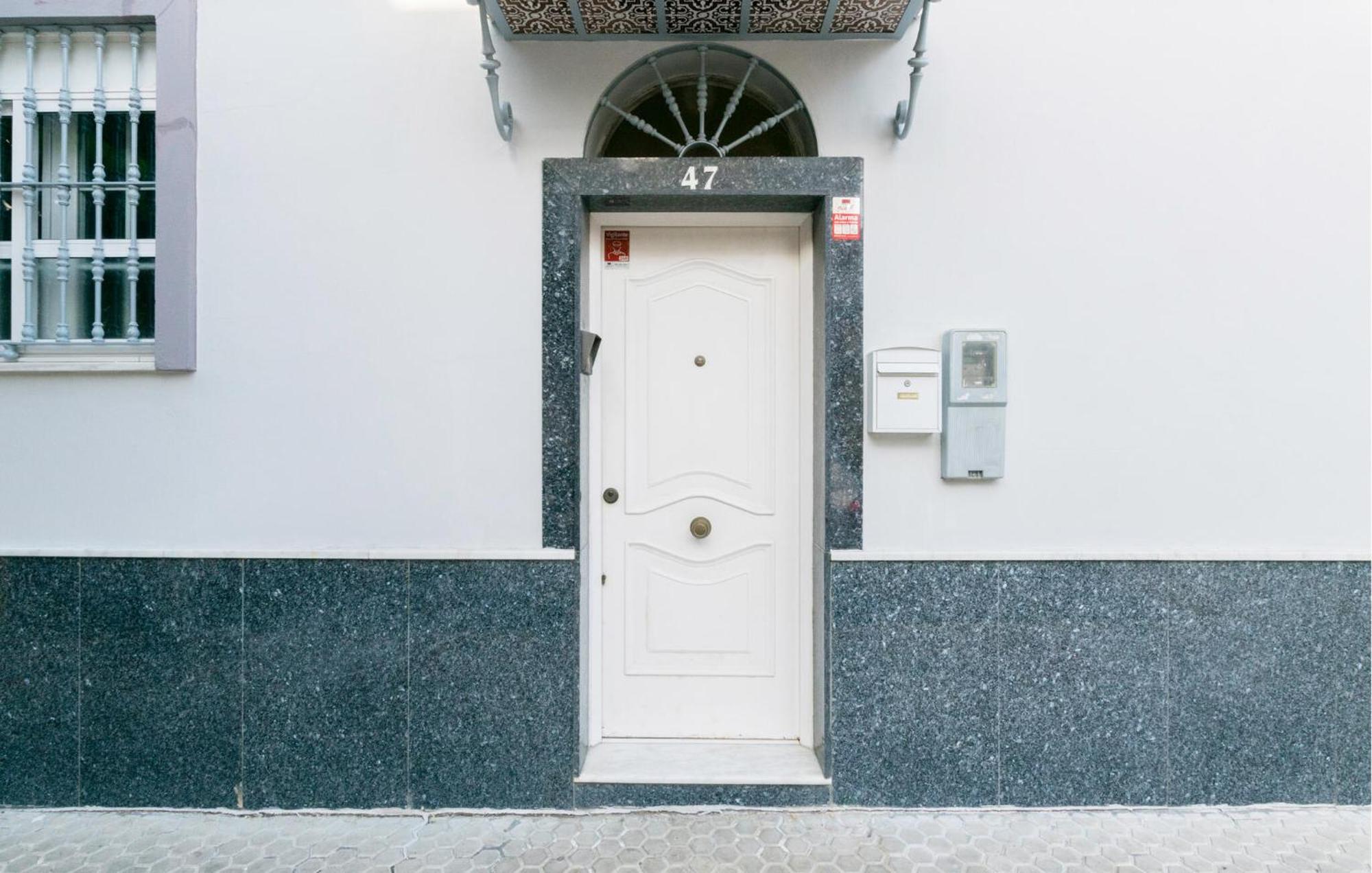 Cozy Apartment In Sevilla With Kitchen Eksteriør billede